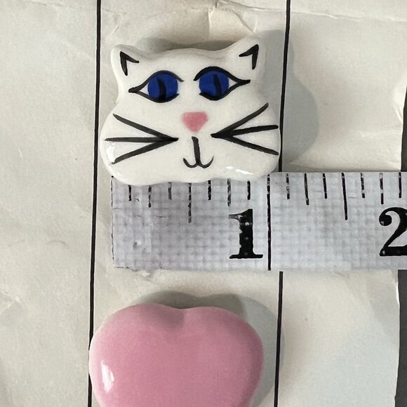 5 Cat and Heart Shaped Button Covers Vintage by Bee Hive Austin Texas - Picture 9 of 9